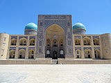 Mir-i-Arab-Madrasa-Uzbekistan.jpg
