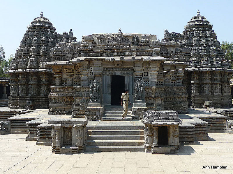 File:Somnathpur-Temple-Mysore.jpg
