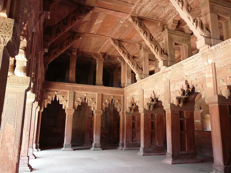 File:Jahangiri-Mahal-02.jpg