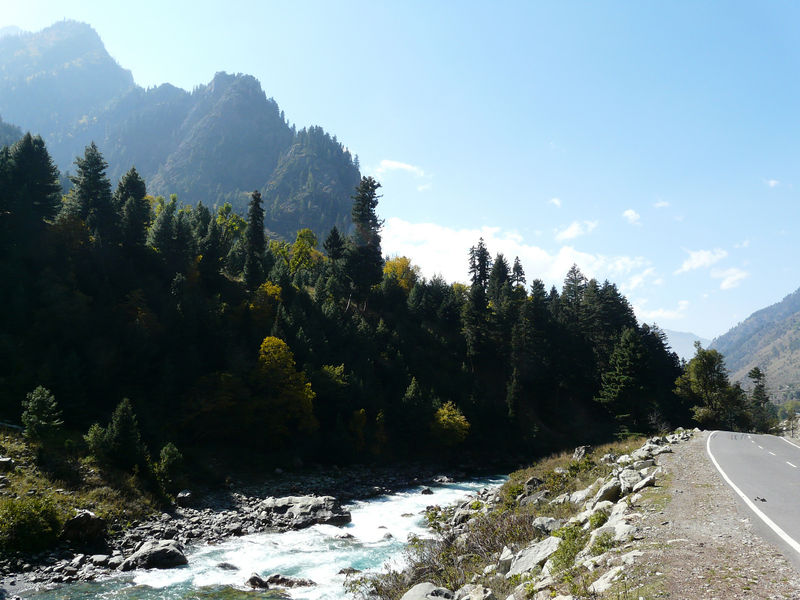 File:Sonamarg-Kashmir.jpg