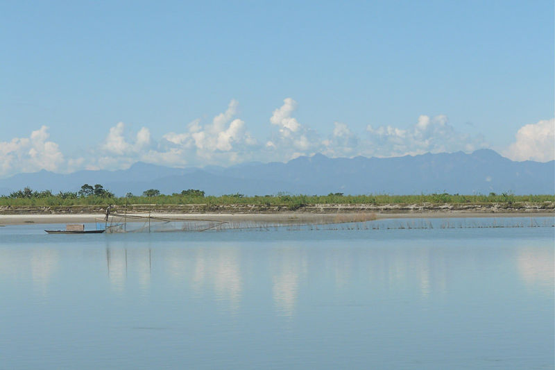 File:Brahmaputra-River-3.jpg
