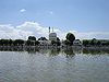 Hazratbal-Mosque-And-Dal-Lake.jpg