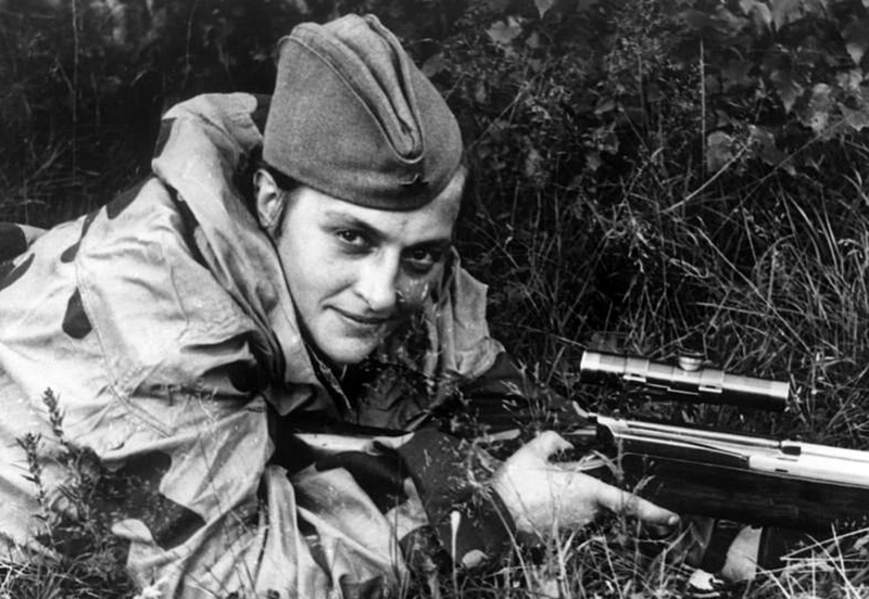 File:Lyudmila-Pavlichenko-1.png
