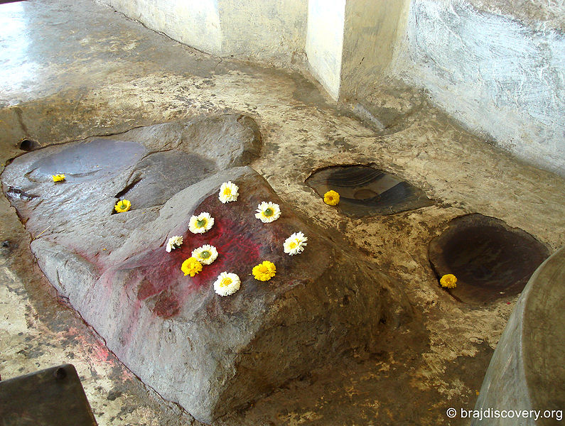 File:Bhojan-Thali-Kamyavan-Kama-2.jpg