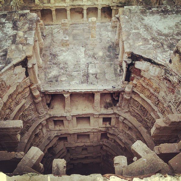 File:Rani-Ki-Vav-2.jpg