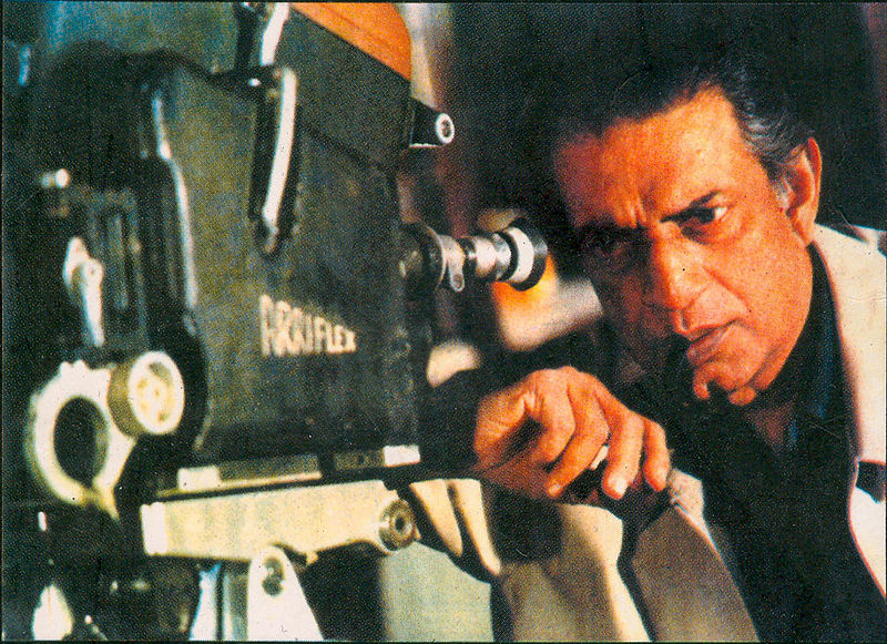 चित्र:Satyajit Ray-3.jpg