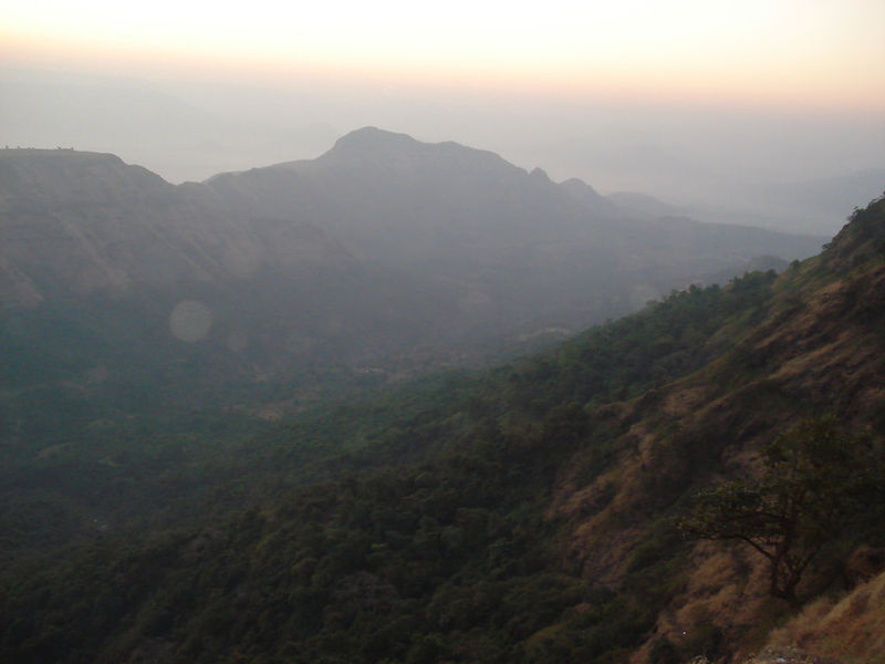 चित्र:Matheran-12.jpg