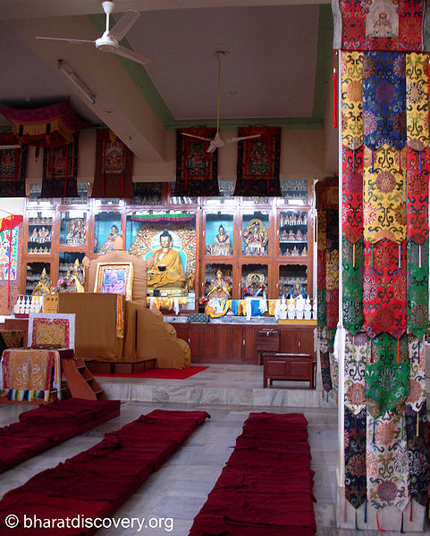 File:Buddhist-Monastery-Nagarhole-7.jpg