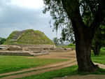Dharmrajika-Stupa-Taxila.jpg