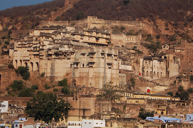 File:Bundi-Palace-And-Taragarh-Fort.jpg