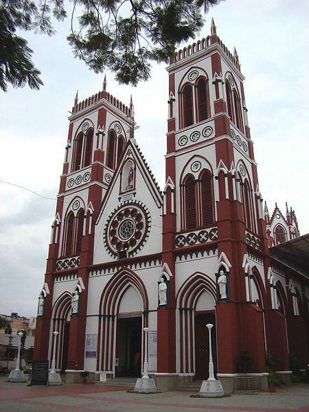 File:Sacred-Heart-Church-Pondicherry.jpg
