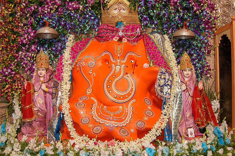 File:Khajarana-Ganpati-Indore.jpg