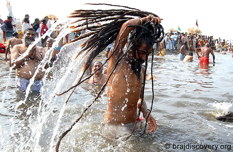 File:Kumbh Mela Vrindavan Mathura 1.jpg