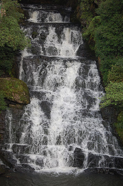 File:Elephant-Falls-Shillong-1.jpg