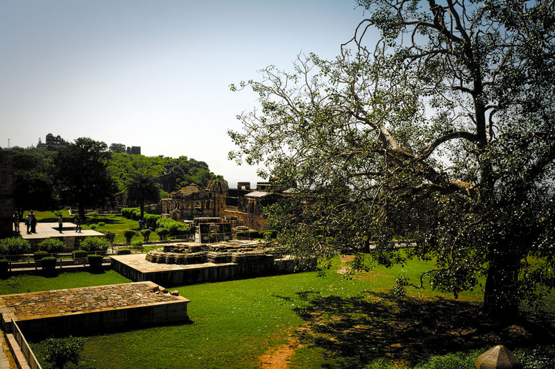 File:Vijay-Stambh-Chittorgarh-5.jpg