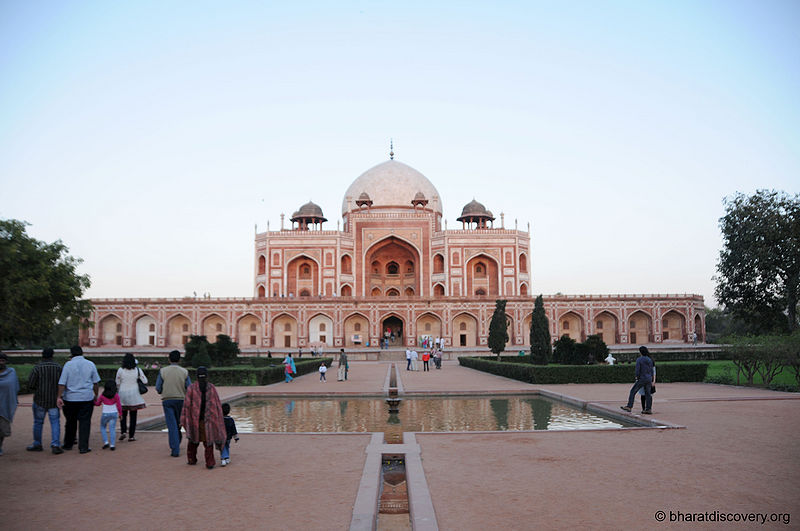 चित्र:Humayun-Tomb-Delhi-34.jpg