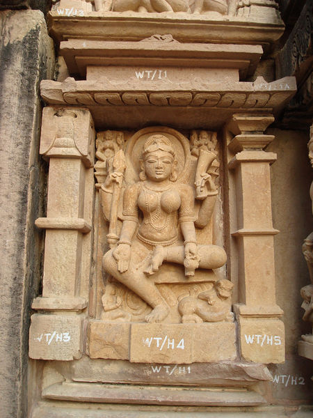 File:Lakshmana-Temple-Khajuraho-8.jpg