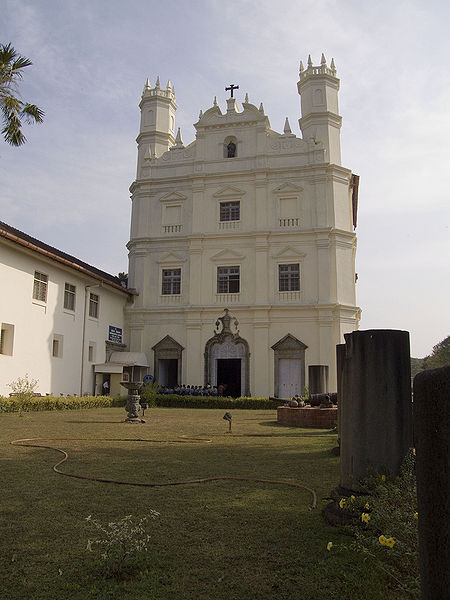 File:Saint-Francis-Church-Assisi-Goa-2.jpg