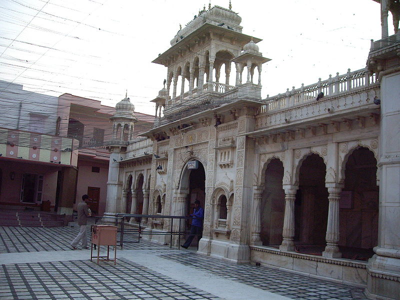 File:Karni-Mata-Temple.jpg