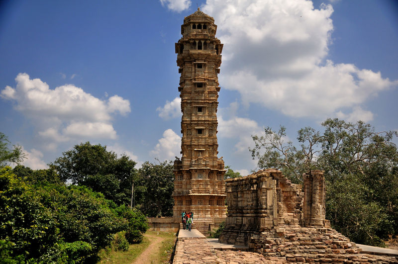 File:Vijay-Stambh-Chittorgarh-1.jpg