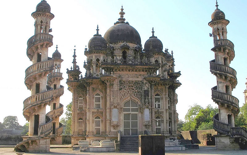 File:Mahabat-Maqbara-Junagadh.jpg