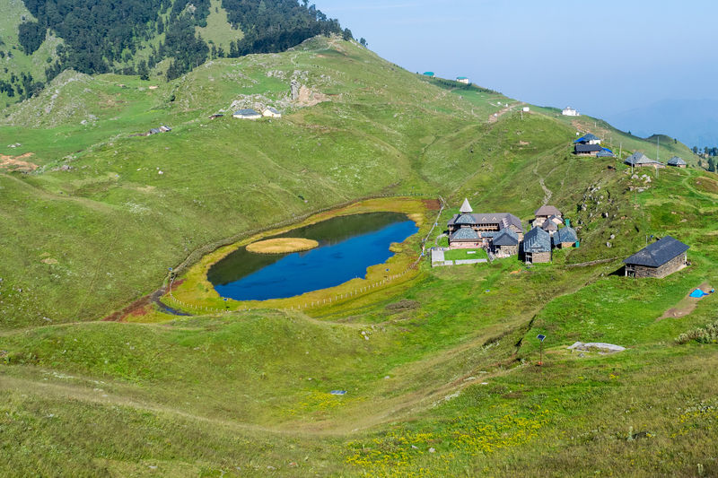 File:Prashar Lake-3.jpg