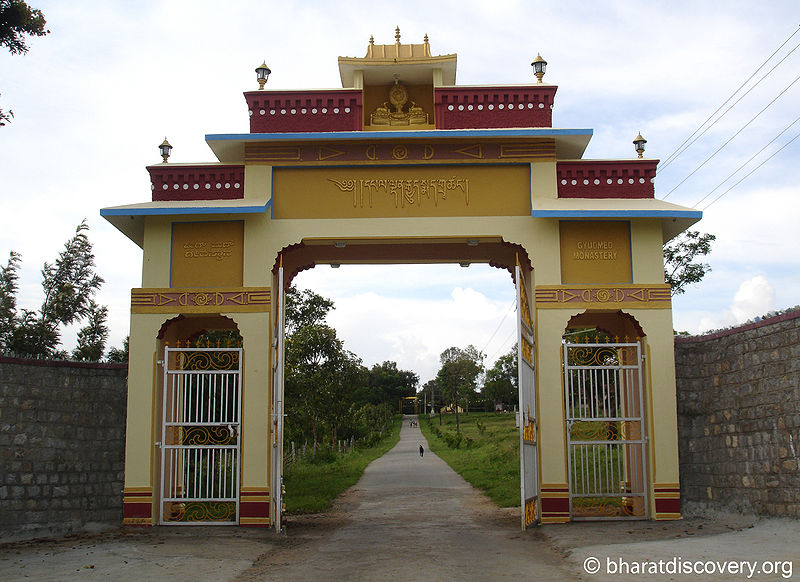 File:Buddhist-Monastery-Nagarhole-2.jpg