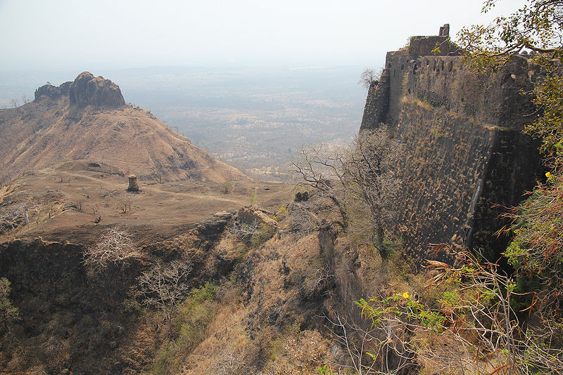 File:Asirgarh-Fort-2.jpg