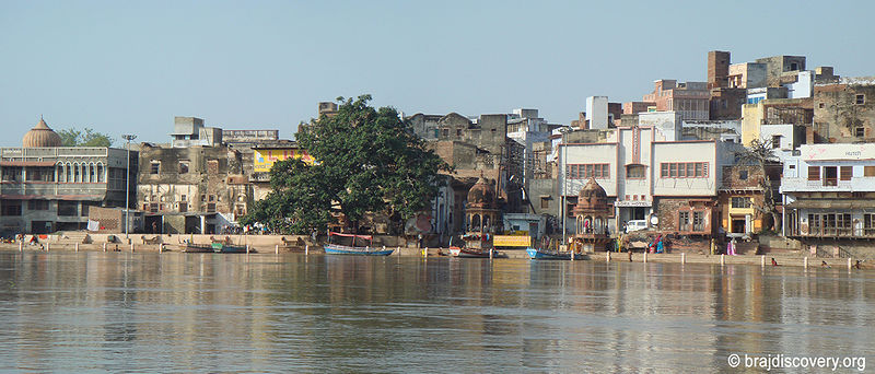 File:Ghats-Of-Yamuna-Mathura.jpg