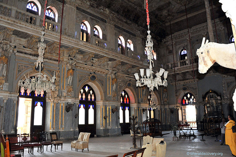 File:Prag-Mahal-Bhuj-7.jpg