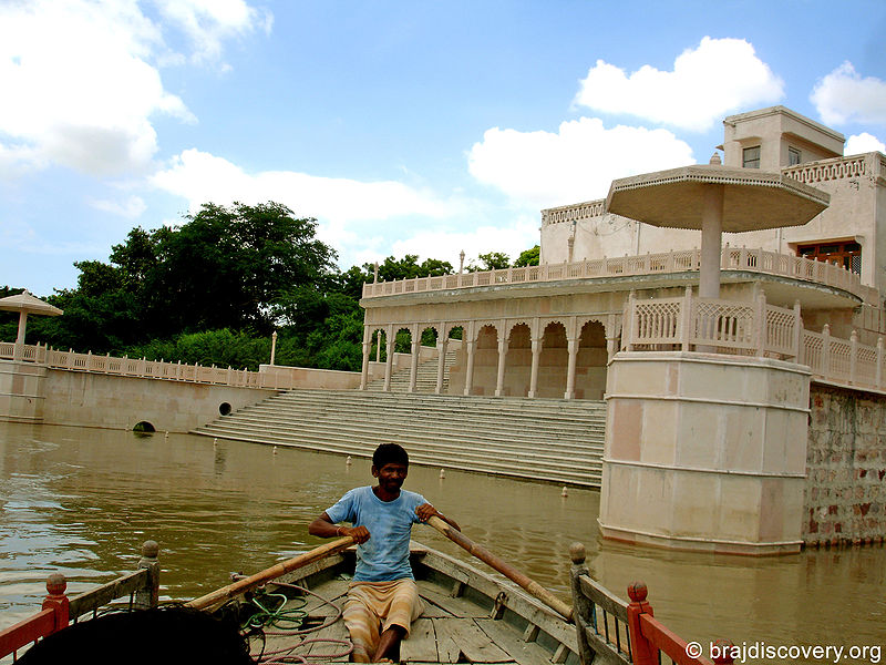 File:Brhamand-Ghat-2.jpg