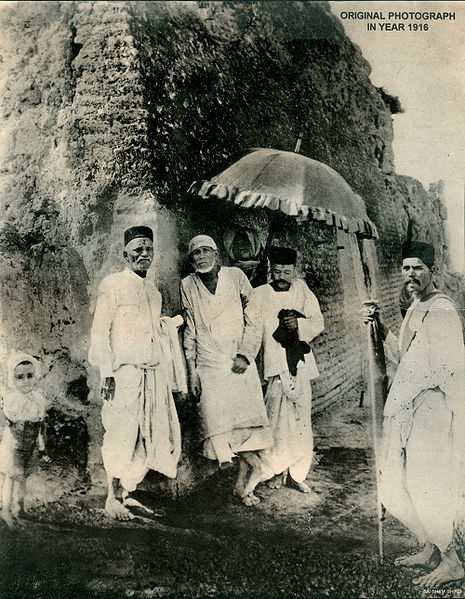 File:Shirdi-Sai-Baba-2.jpg