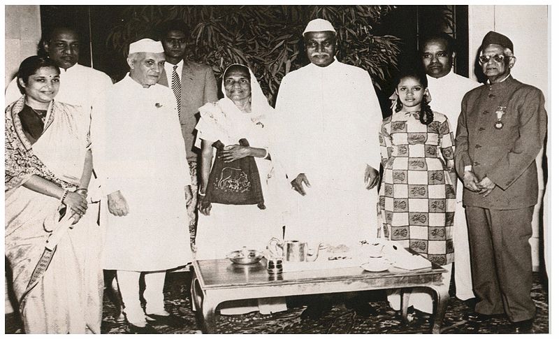 File:Nehru-rajendraprasad.jpg