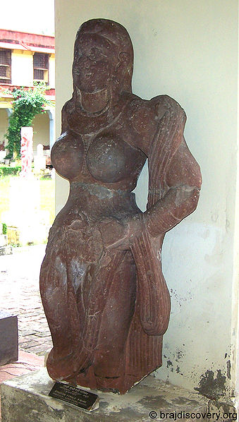 File:Standing-Female-Figure-Mathura-Museum-21.jpg