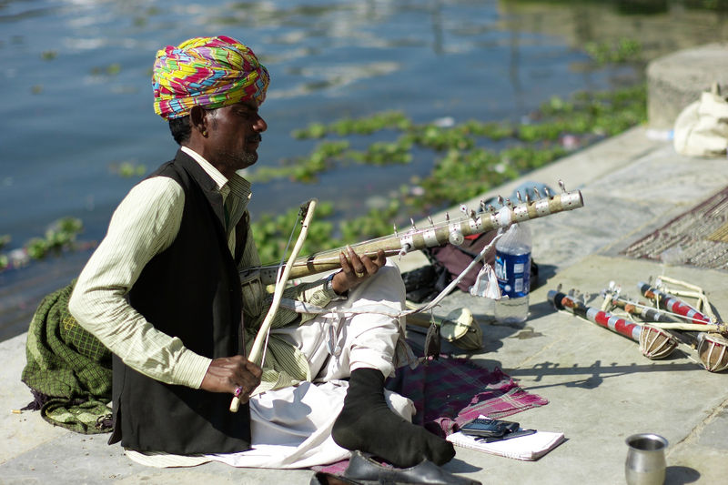 File:Music-Player-Udaipur.jpg