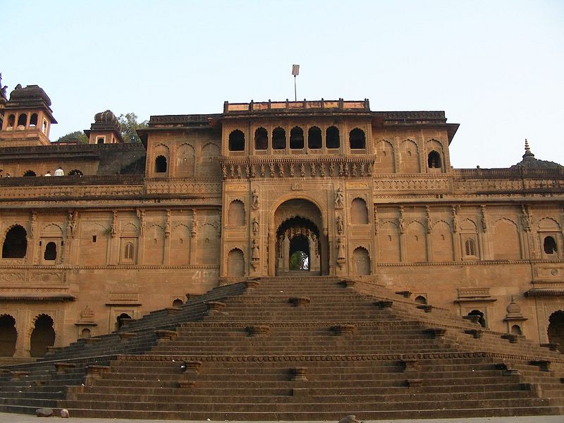File:Maheshwar-Fort-3.jpg