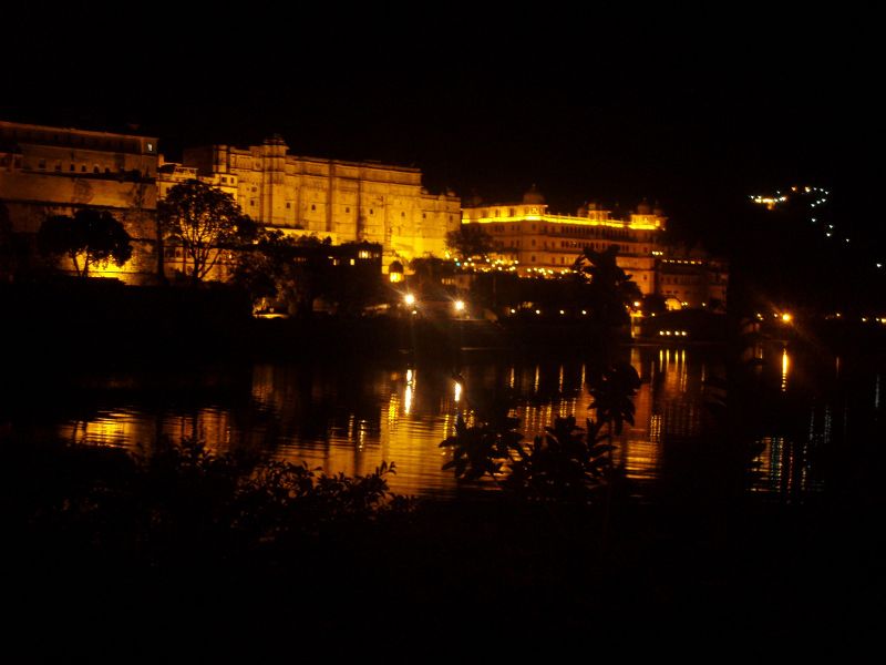 File:Udaipur-Old-Town.jpg