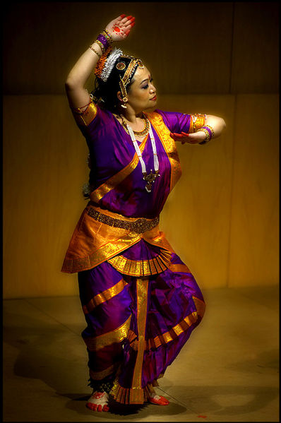 File:Kuchipudi-Dance-3.jpg