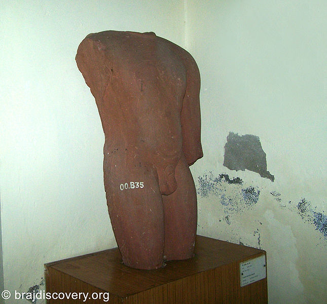 File:Torso-of-Jina-Image-Jain-Museum-Mathura-26.jpg