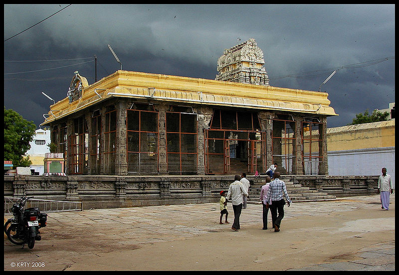 File:Kamakshi-Amman-Temple-2.jpg