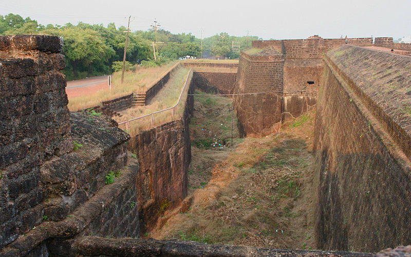 File:Aguada-Fort-3.jpg