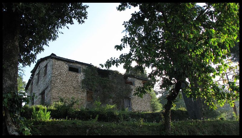 File:Kausani-3.jpg