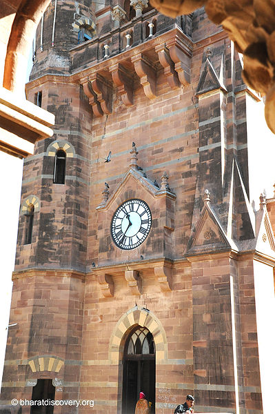 File:Prag-Mahal-Bhuj-11.jpg