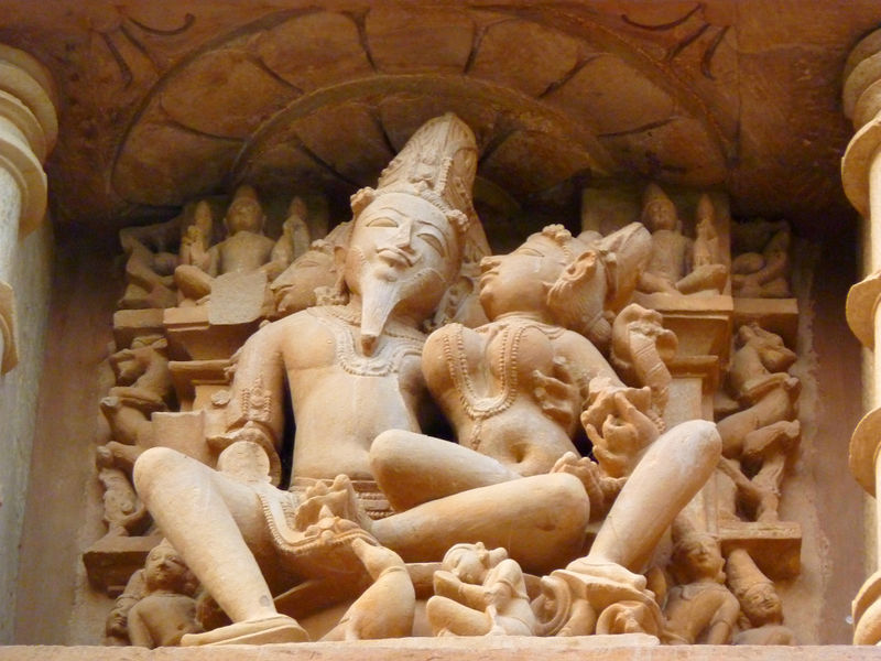 File:Chitragupta-Temple-Khajuraho-2.jpg