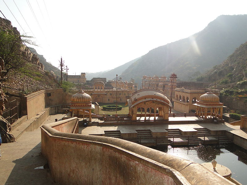 File:Galta-Ji.jpg