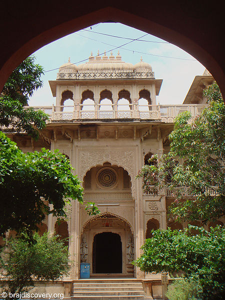 File:Jaipur-Temple-Barsana-Mathura-2.jpg