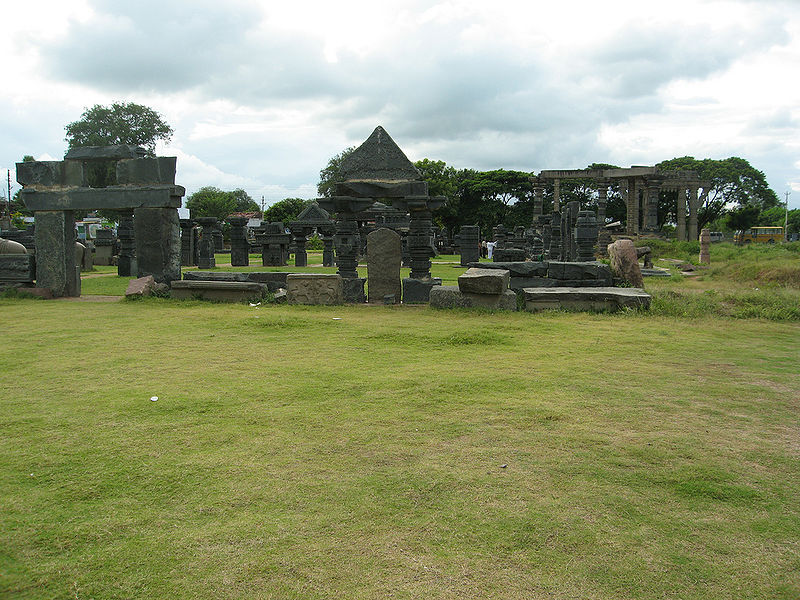 File:Warangal-Fort-1.jpg