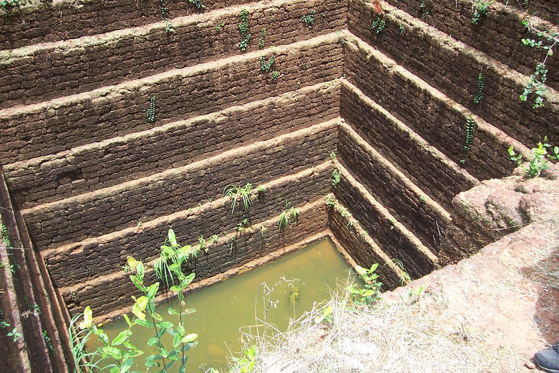 File:Chandragiri-Fort-1.jpg
