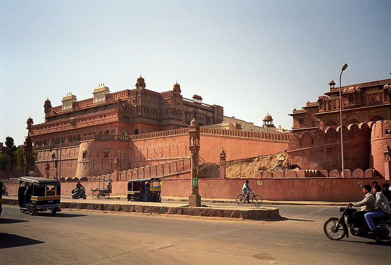 File:Junagarh-Fort-Bikaner.jpg