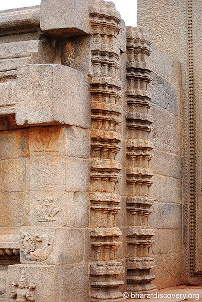 चित्र:Rayar Gopuram-Mahabalipuram-7.jpg